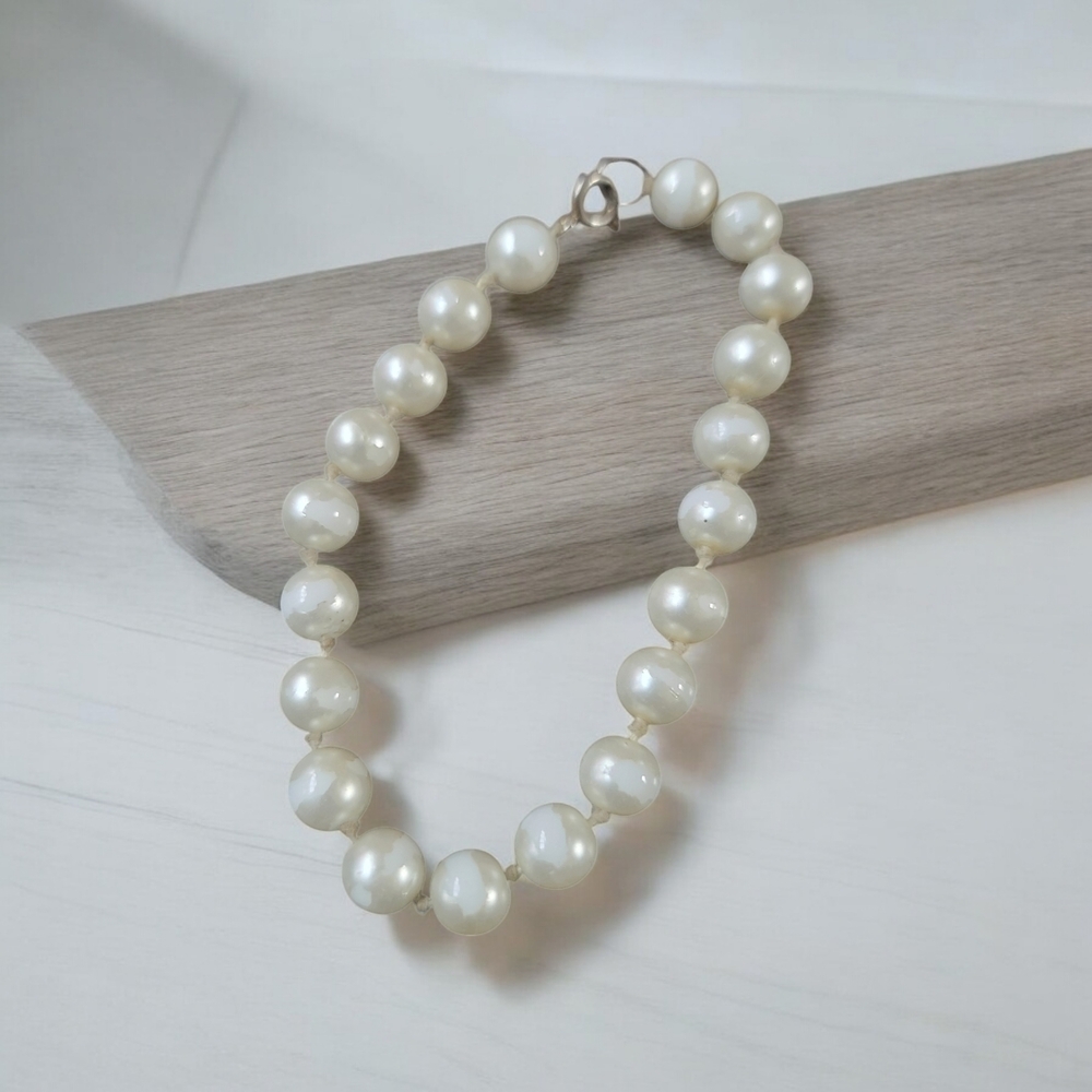 White Pearl Bracelet